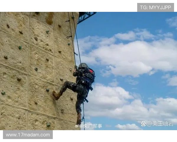 南京攀岩队灵活应对挑战的策略与发展探索 南京攀岩队灵活应对挑战的策略与发展探索