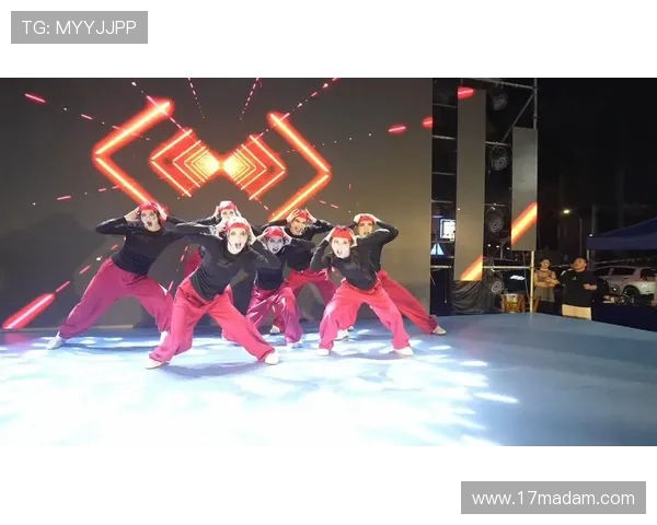 南京街舞队荣登全国灵活性排行榜第三名展现青春活力与实力