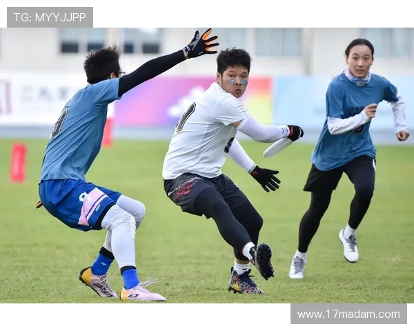 南京飞盘队在攀岩联赛中以83分稳居积分榜首位